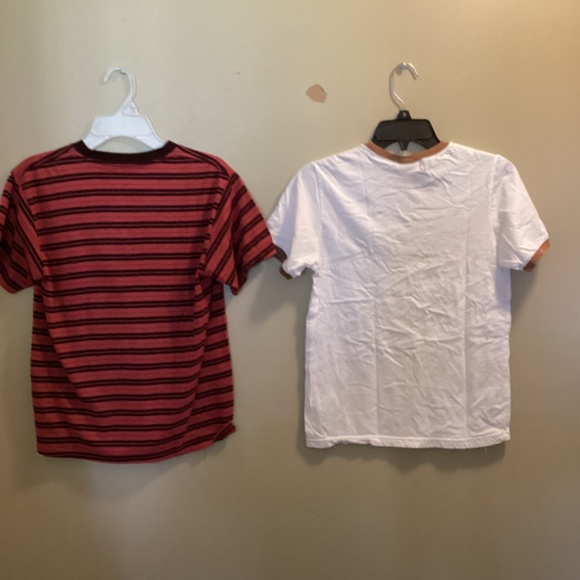 2-Boys M- DC t shirts - Picture 2 of 4